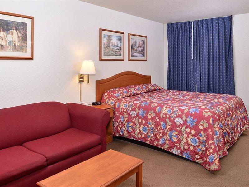 Americas Best Value Inn Smackover Exterior photo