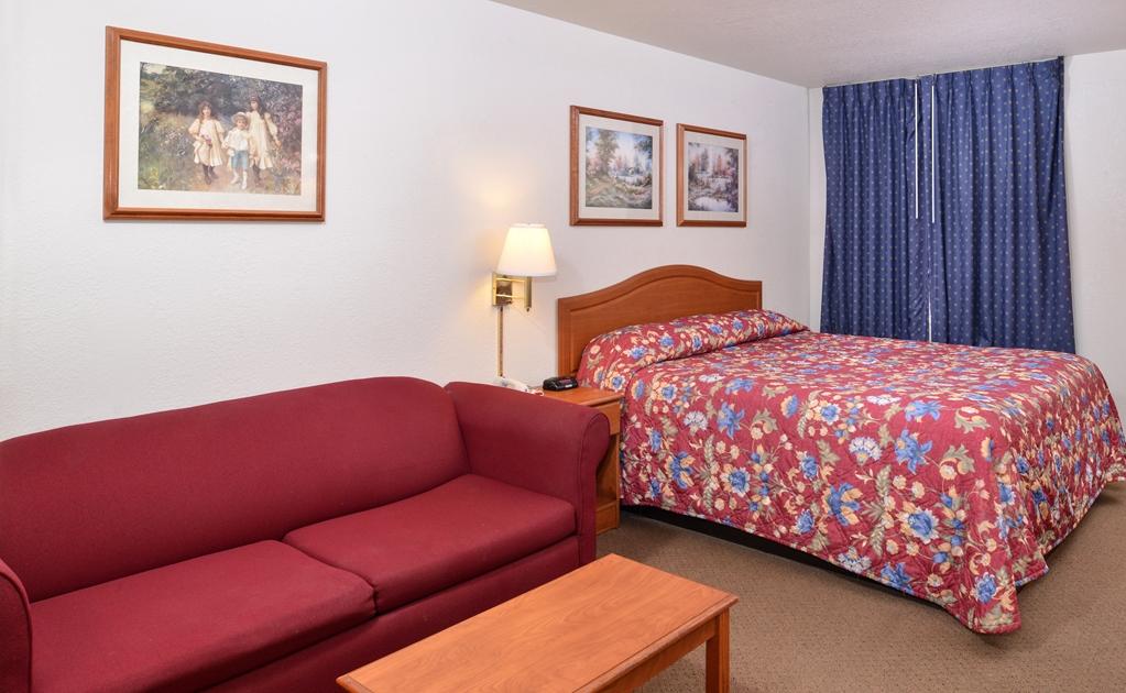 Americas Best Value Inn Smackover Room photo
