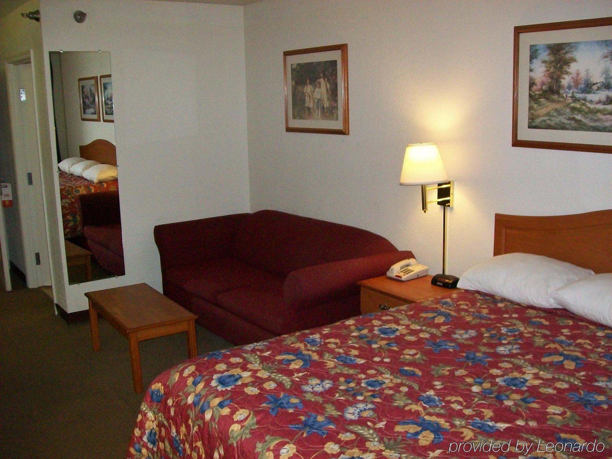 Americas Best Value Inn Smackover Exterior photo
