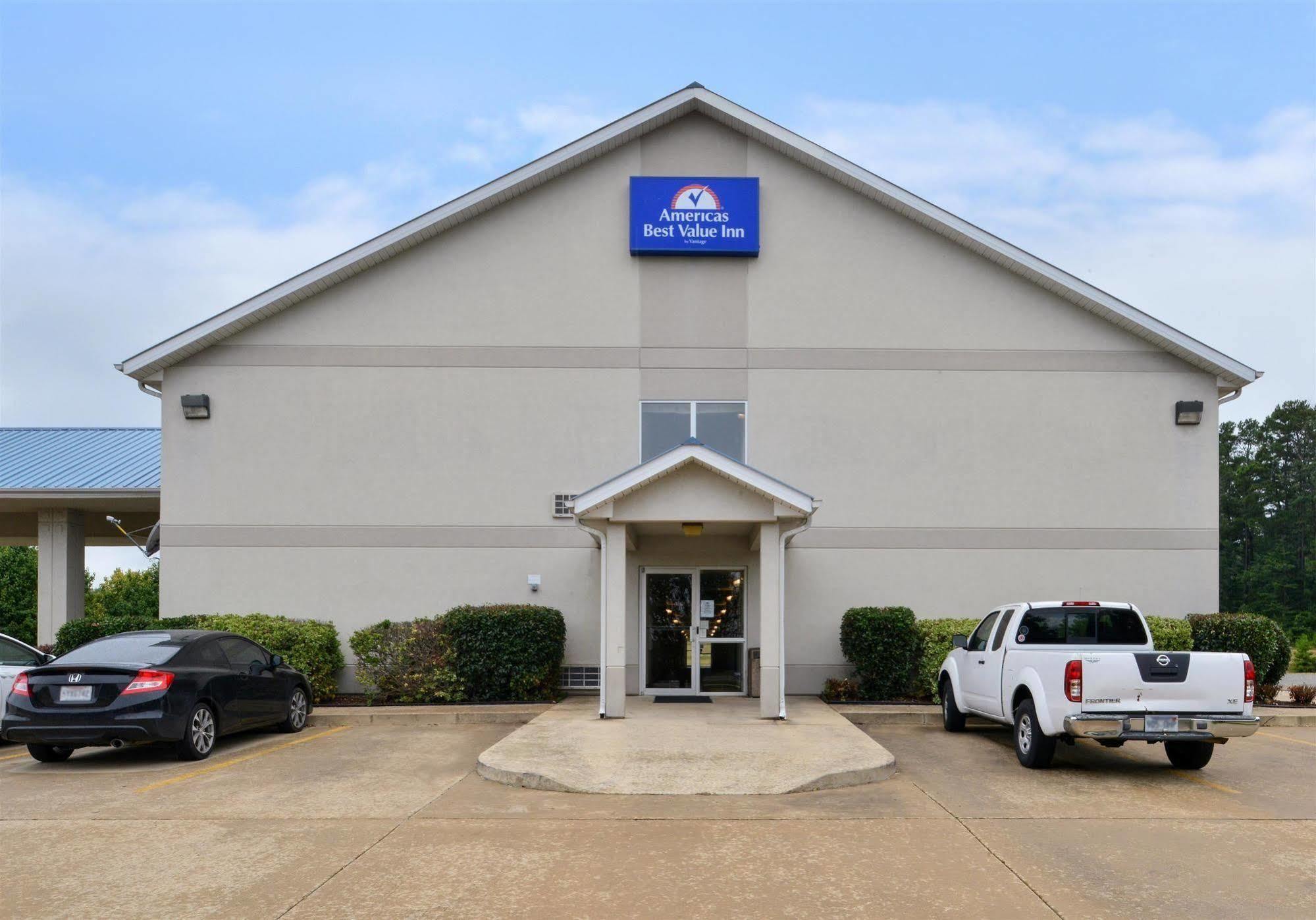 Americas Best Value Inn Smackover Exterior photo