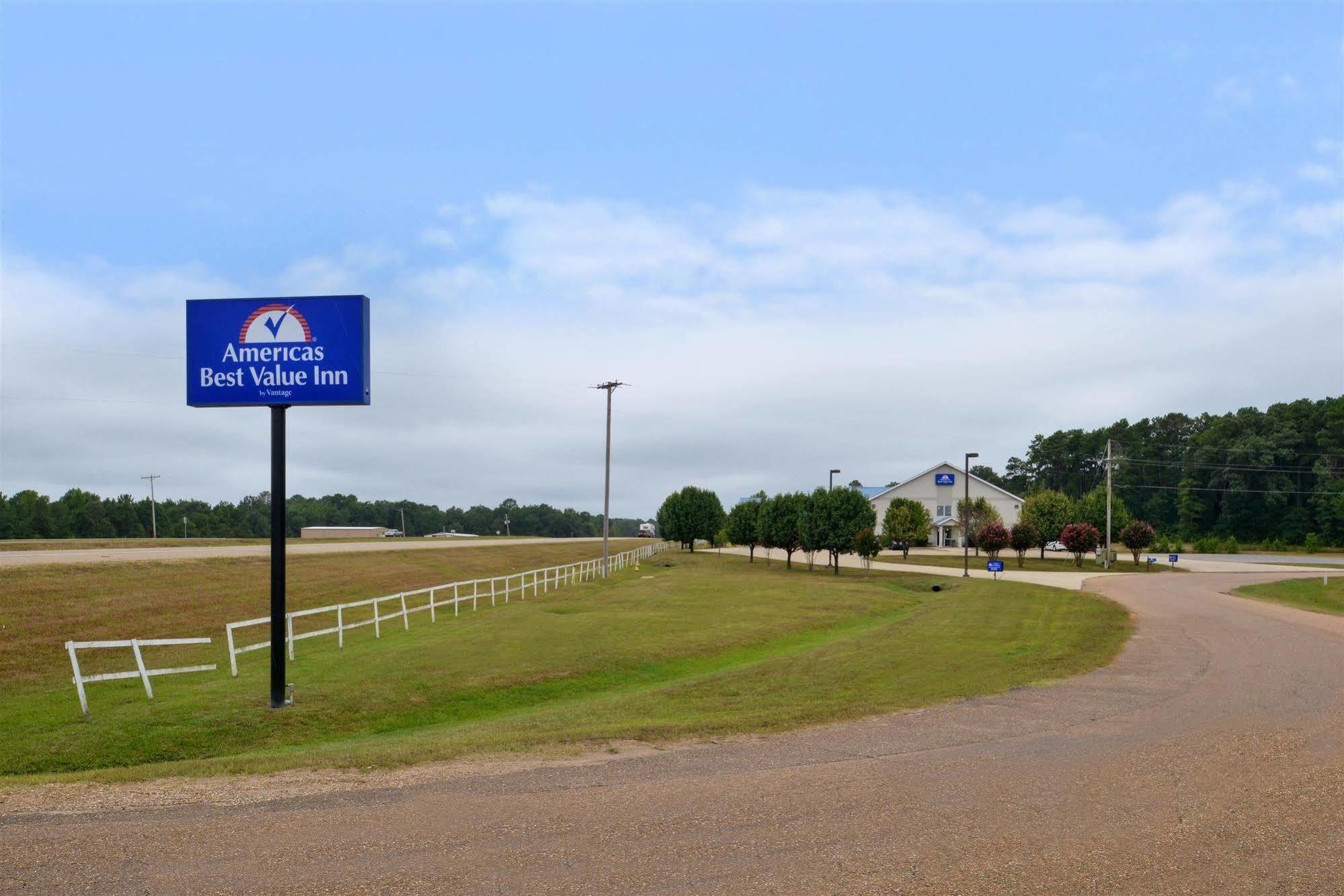Americas Best Value Inn Smackover Exterior photo