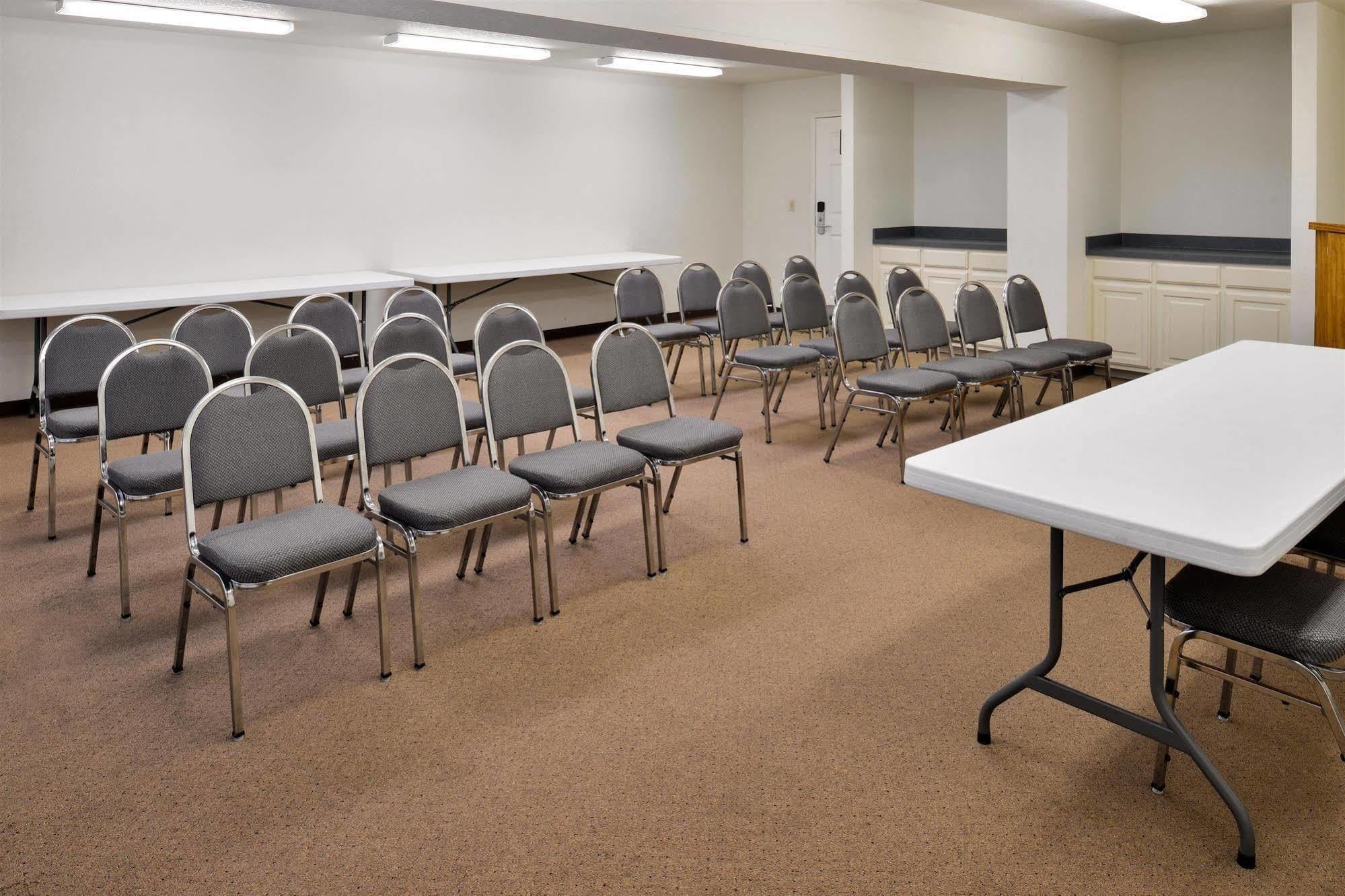 Americas Best Value Inn Smackover Exterior photo